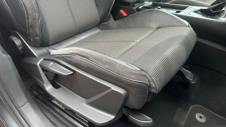 Audi Q3 35 TFSI S Line 5dr S Tronic Petrol Estate